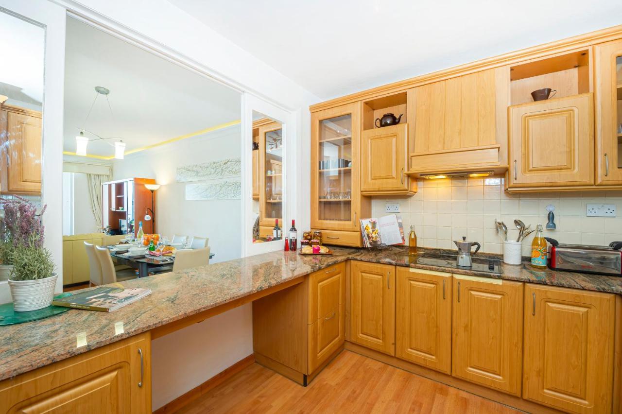 Spinola Bay Top Floor Seafront 3 Bedroom Apartment With Panoramic Sea Views - By Getawaysmalta Saint Julian's Eksteriør billede