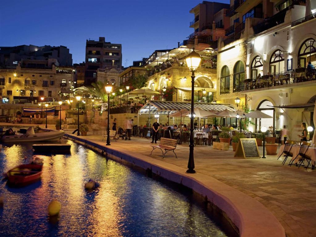 Spinola Bay Top Floor Seafront 3 Bedroom Apartment With Panoramic Sea Views - By Getawaysmalta Saint Julian's Eksteriør billede