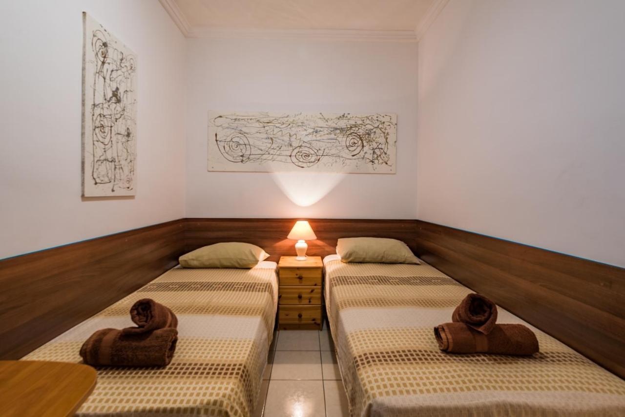 Spinola Bay Top Floor Seafront 3 Bedroom Apartment With Panoramic Sea Views - By Getawaysmalta Saint Julian's Eksteriør billede